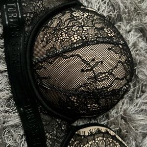 Victoria secret strapless bra